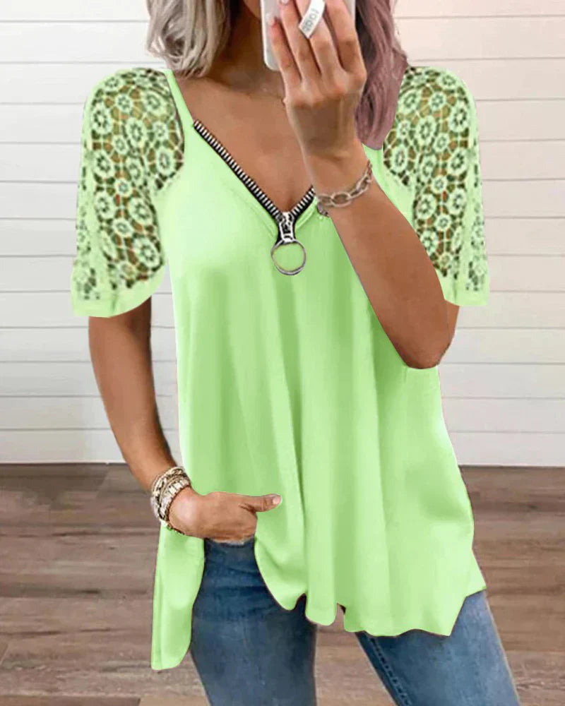 LP | Elegant blouse with lace detailing