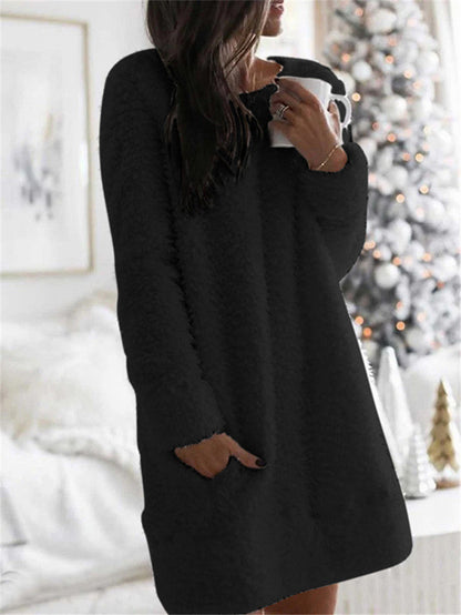 LP | Warm one-color dress with round neckline