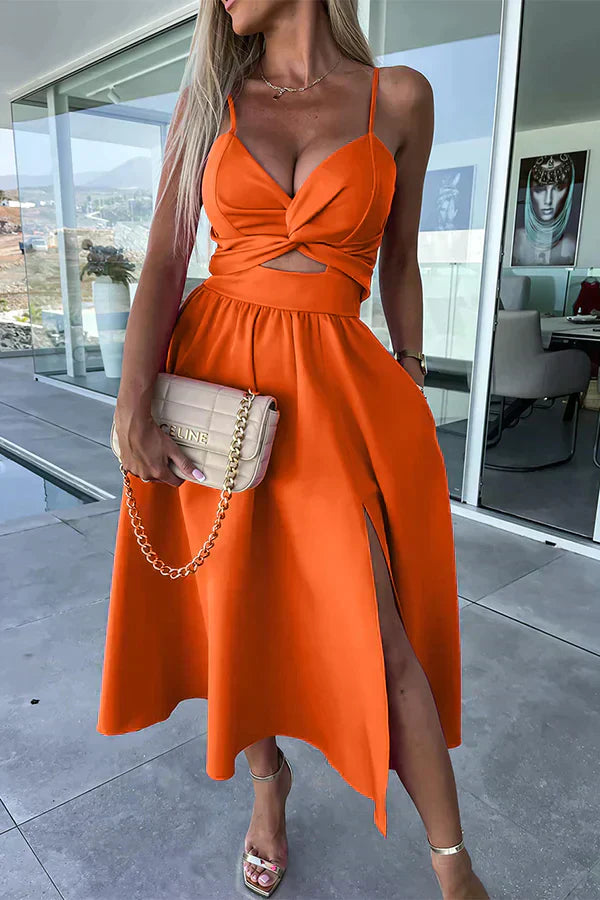 LP | Elegant midi dress with slit and neckline