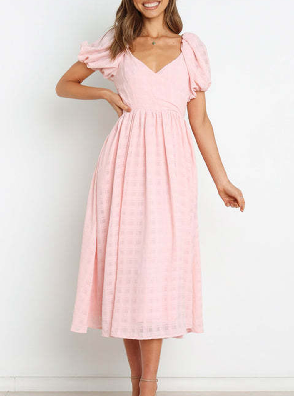 LP | Dresses with pastel colored skirt, square neckline and slit seam in very trendy solid color