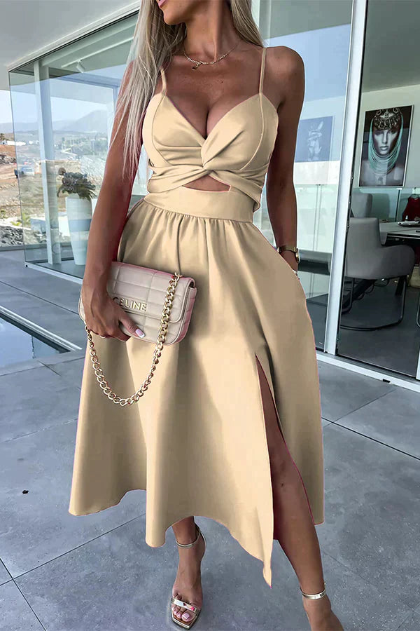 LP | Elegant midi dress with slit and neckline