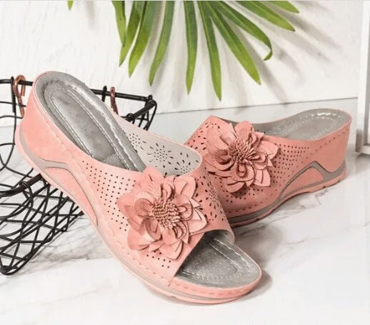 Xiomara® | Orthopedic sandals in soft leather with arch support