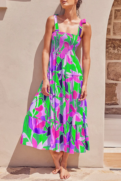 LP | Printed dresses with thin straps and urban fashion patches.