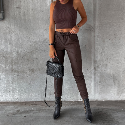 Sporty cargo pants for ladies