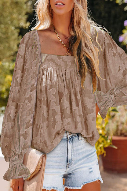 LP | Classic and elegant winter top