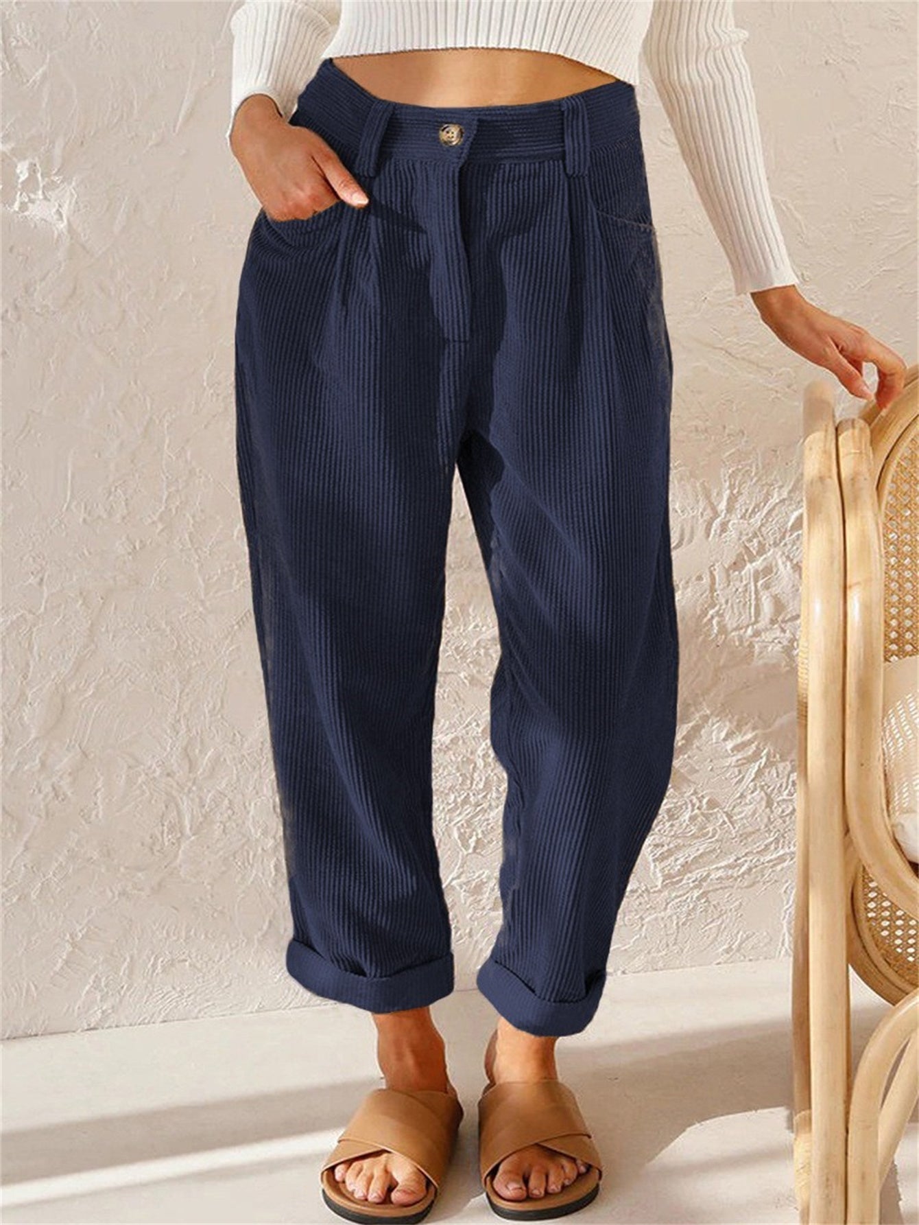 Women's straight-leg corduroy pants