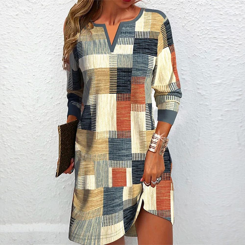 LP | Casual mini dress with v-neck and long sleeves