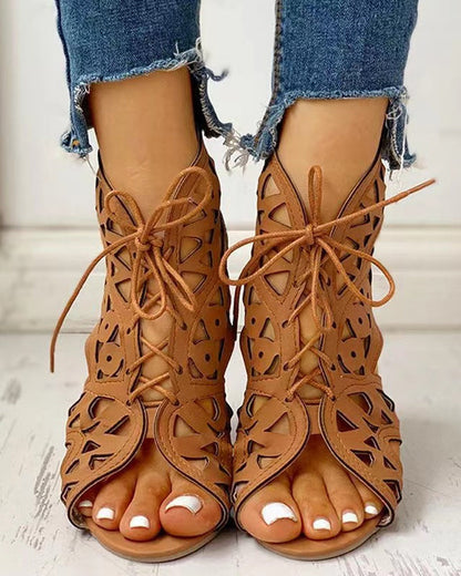 LP | Casual orthopedic sandals with cutouts