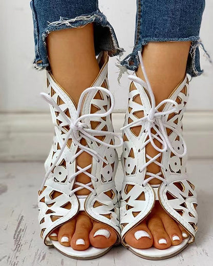 LP | Casual orthopedic sandals with cutouts
