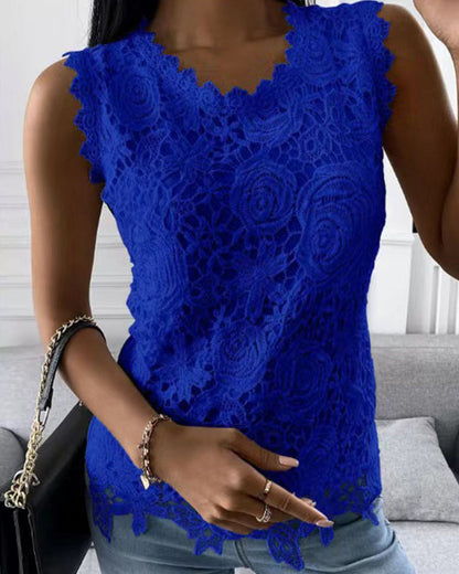 LP | Sleek and simple tank top with lace