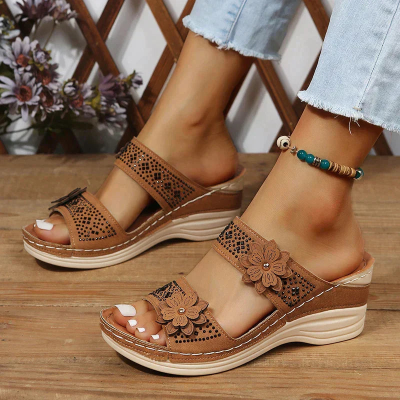 LP | Orthopedic flower wedge sandals