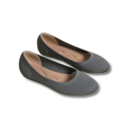 LP | Generic, relaxed and timeless sandals