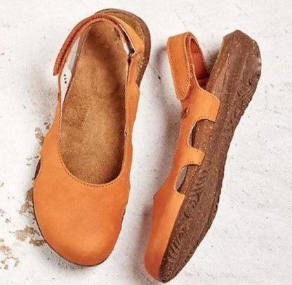 Cm | Strappy sandals