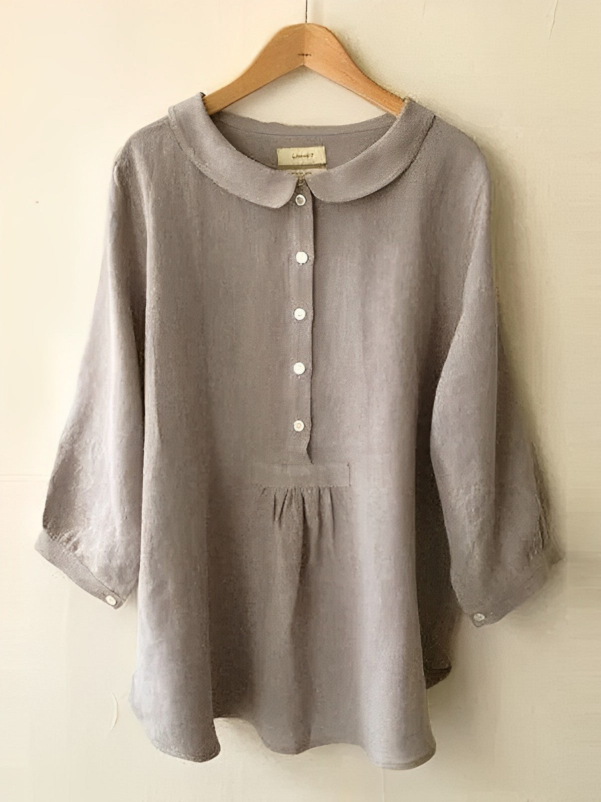 Dana | Comfortable button-down blouse for women