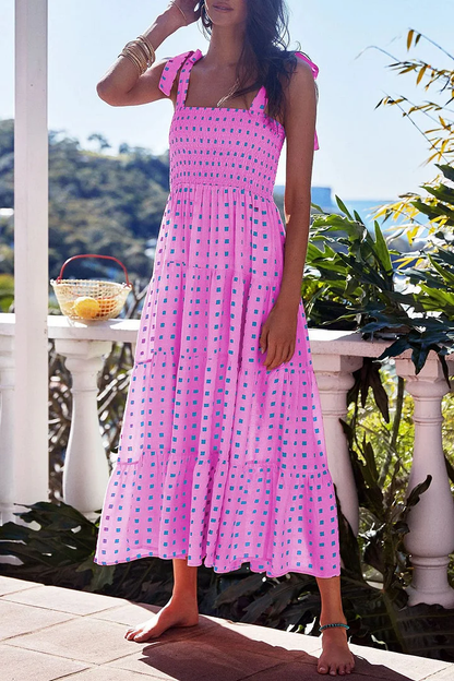 LP | Printed dresses with thin straps and urban fashion patches.