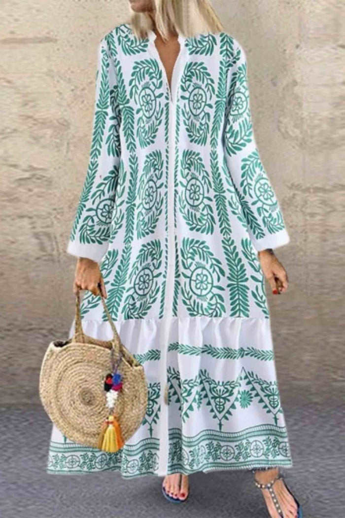 LP | Long dress with high neck and street print