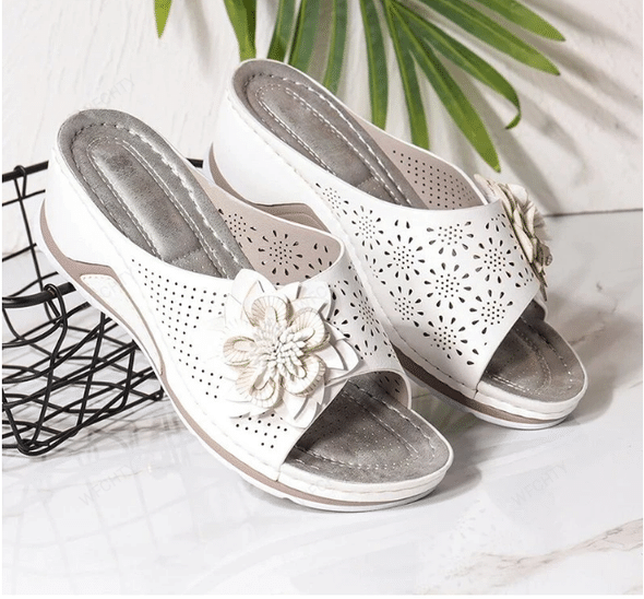 Xiomara® | Orthopedic sandals in soft leather with arch support