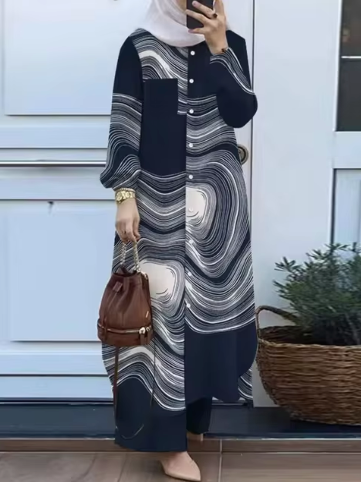 LP | Fashionable two-piece set consisting of pants and dress