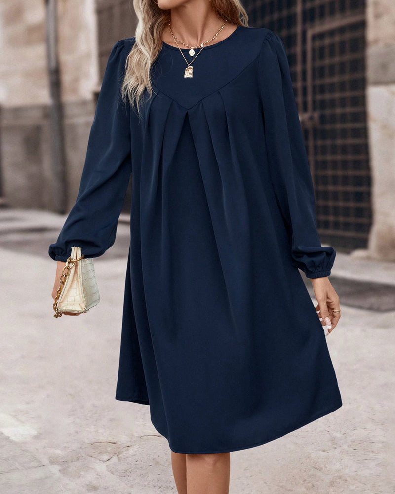 LP | Wide dress with long sleeves