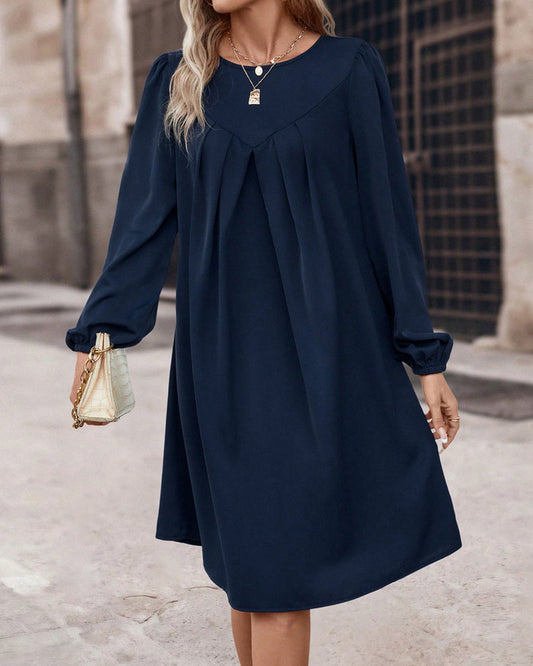 LP | Wide dress with long sleeves