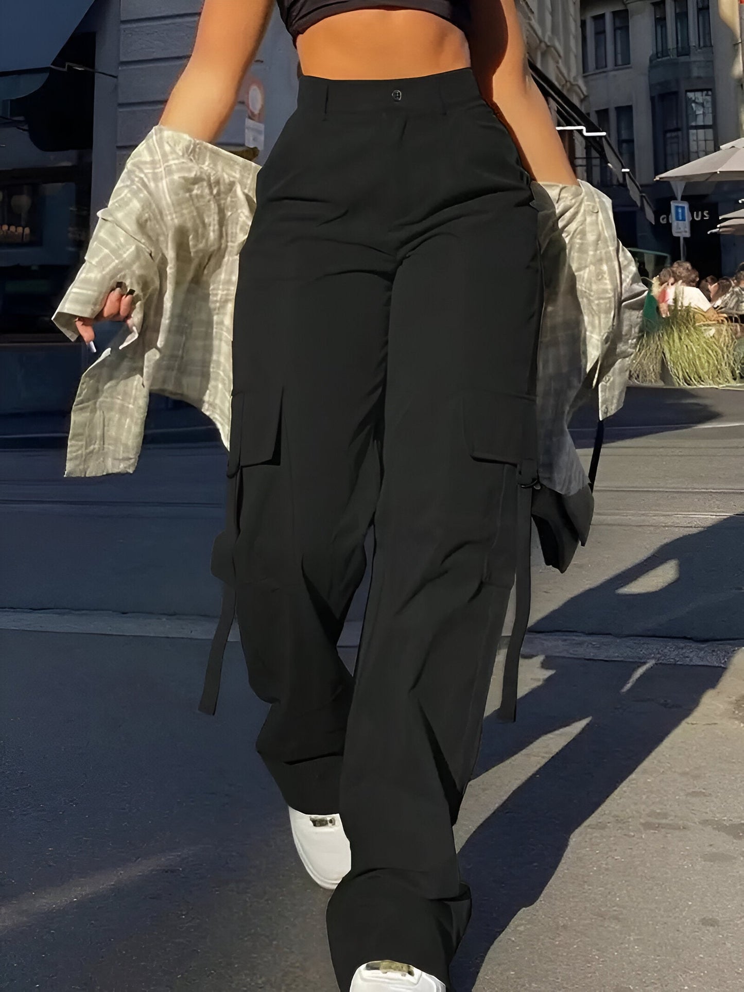 Berta | Casual cargo pants with a touch of freshness