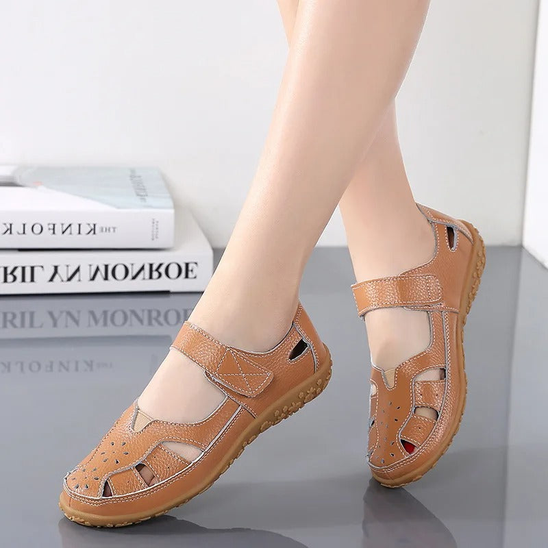 LP | Modern-and-comfortable sandals with closed toe
