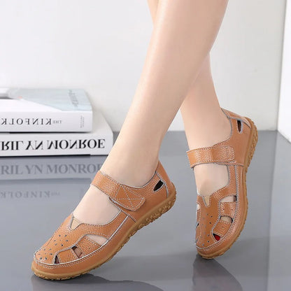 LP | Modern-and-comfortable sandals with closed toe