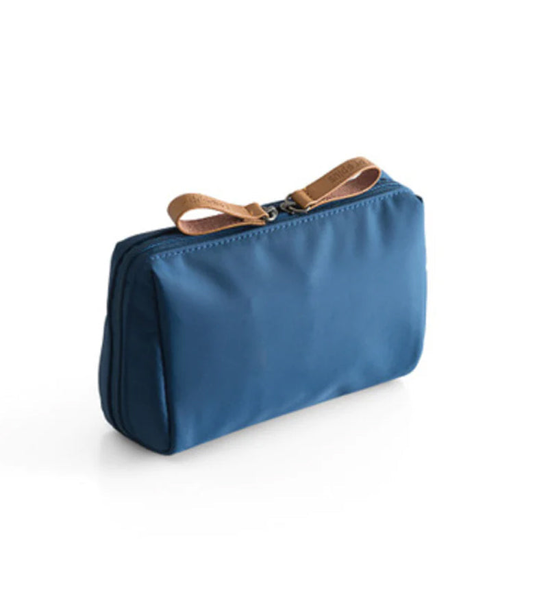 Women's travel make-up bag