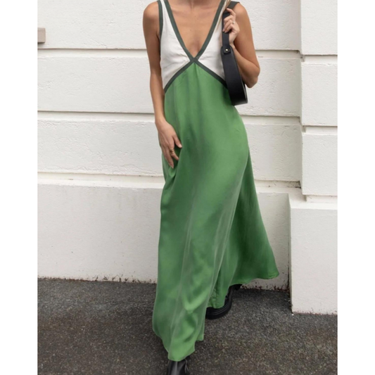Eva® | Chic V-neck dress