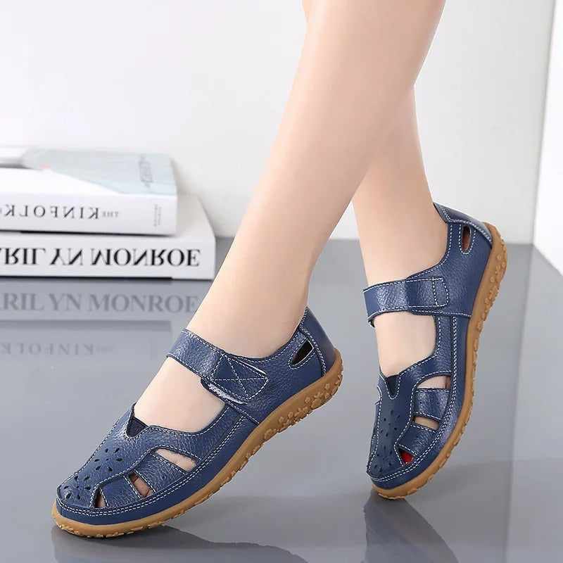 LP | Modern-and-comfortable sandals with closed toe
