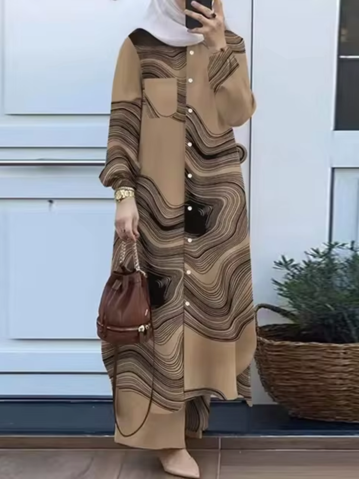 LP | Fashionable two-piece set consisting of pants and dress
