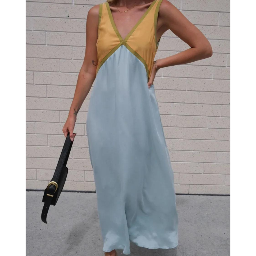 Eva® | Chic V-neck dress