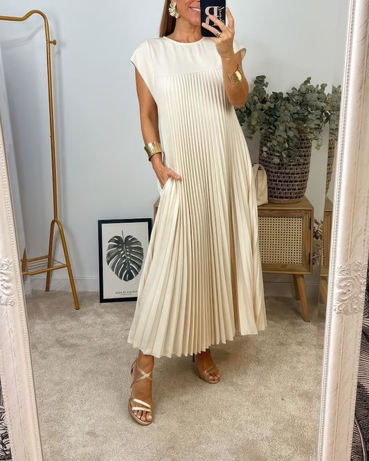 LD and comfortable long dress