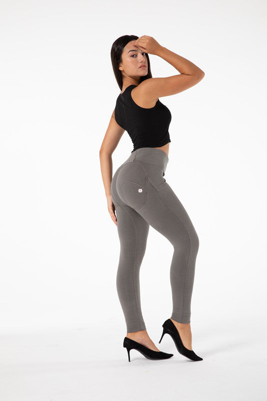 Women's high-waisted leggings