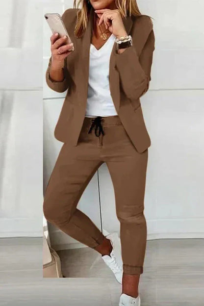 Long-sleeved blazer and pants