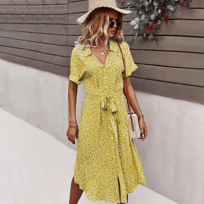 Casual dress with short sleeves and floral pattern