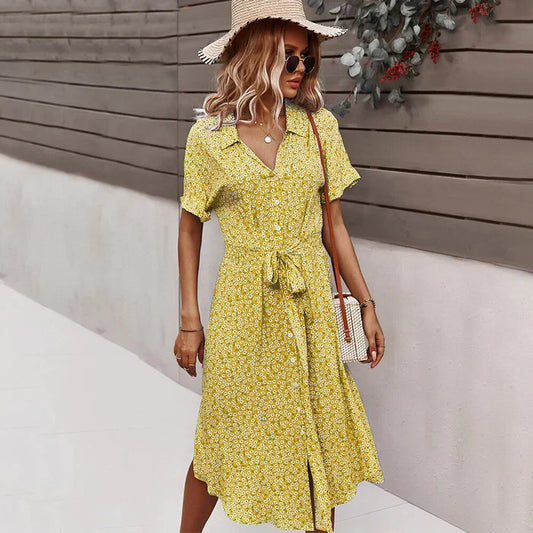 Casual dress with short sleeves and floral pattern