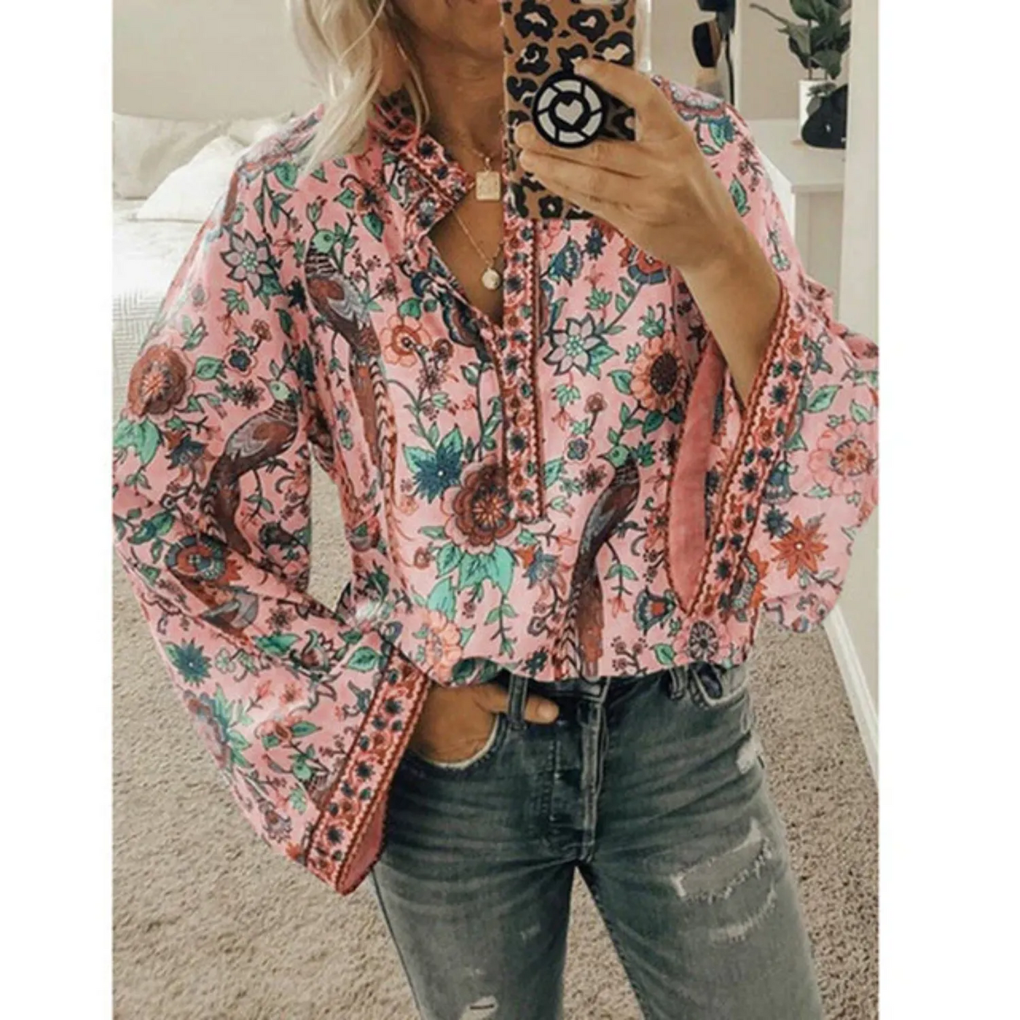 LP | Relaxed and timeless blouse