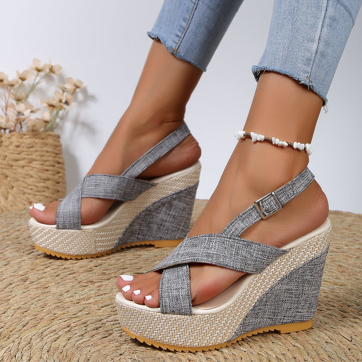 LP | Wedge sandals and thick sole for women