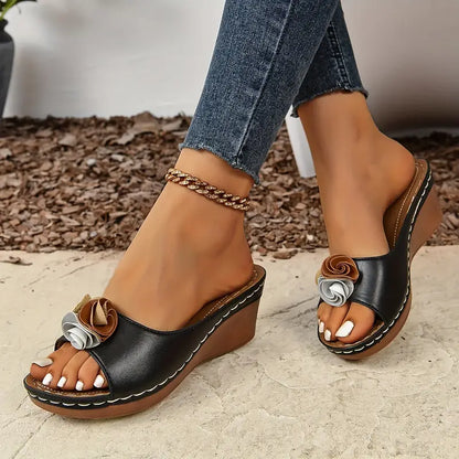LP | Comfortable orthopedic leather sandals for women
