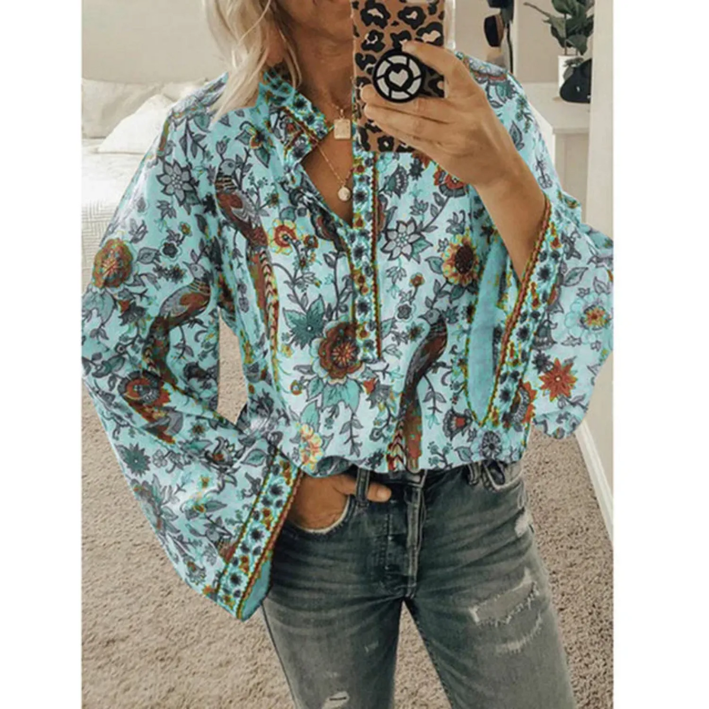 LP | Relaxed and timeless blouse