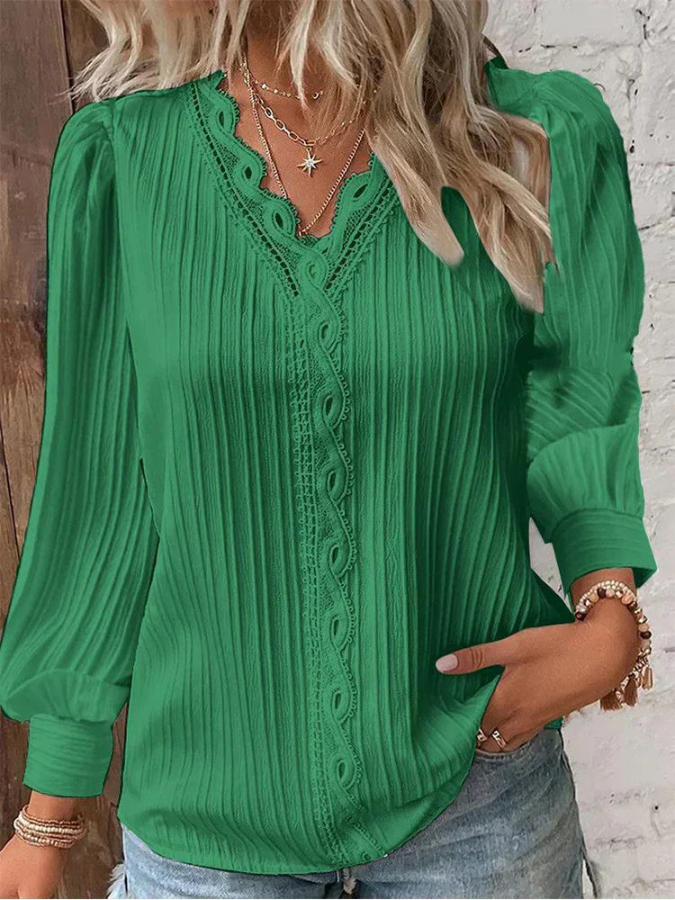 LP | Lightweight blouse with lace details