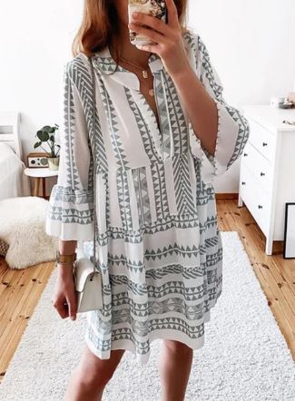 LP | Juliene - Half-length dress with flared sleeves
