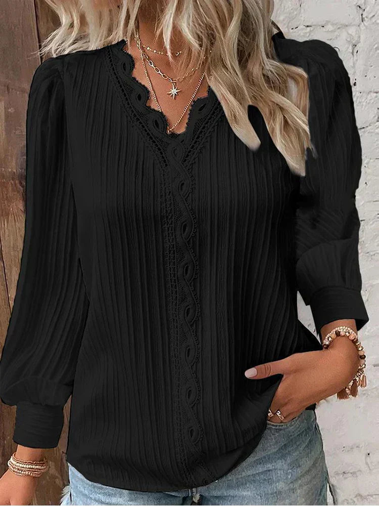 LP | Lightweight blouse with lace details