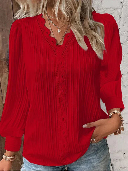 LP | Lightweight blouse with lace details