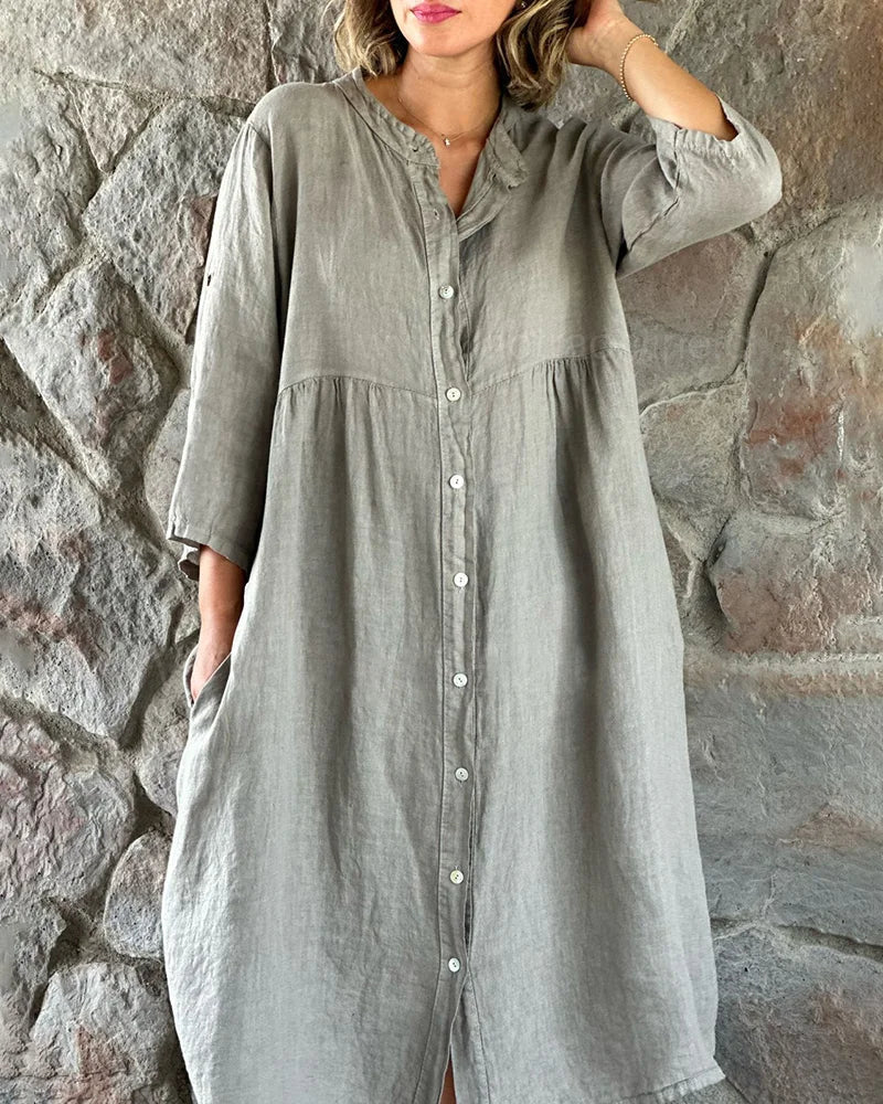 LP | Loose shirt in a maxi dress with layered slit in batik look