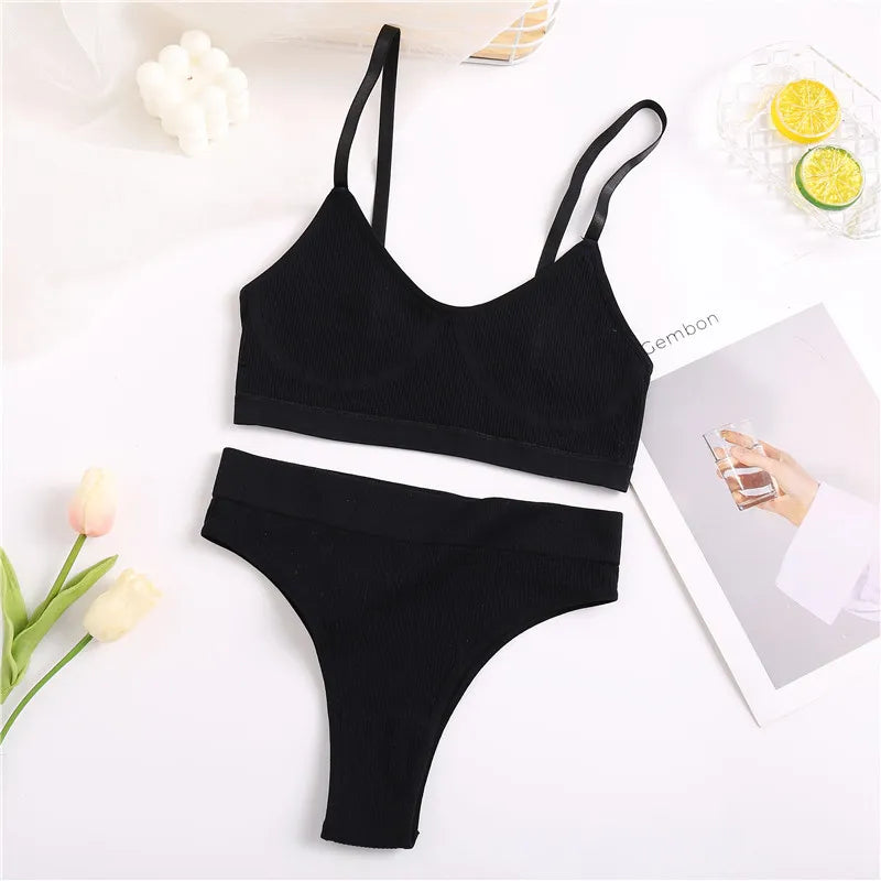 Seamless underwear set with sexy high waist!