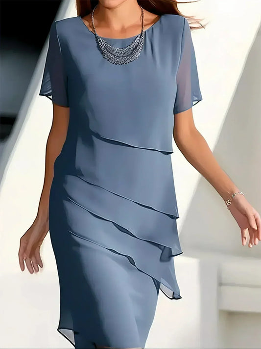 Short-sleeved midi dress
