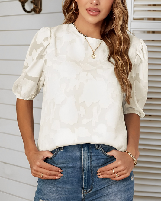 LP | Classic and airy blouse