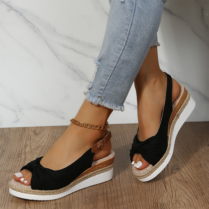 LP | chic and versatile generic sandals